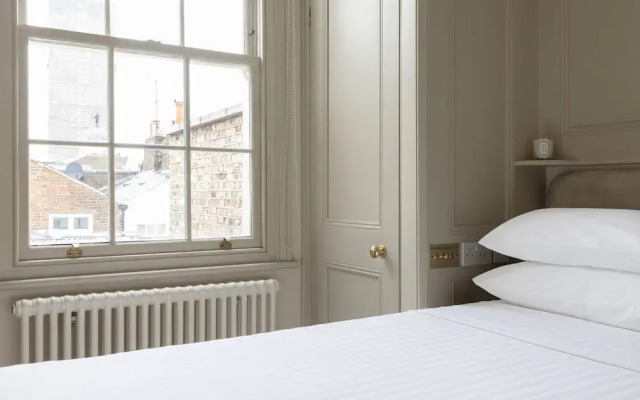 Kensington Place IV by Onefinestay