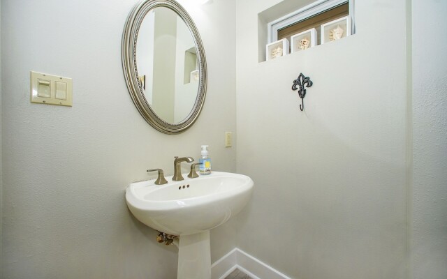 Alexa Beach - 1804174