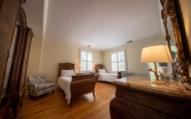 The Edenton Collection-The Granville Queen Inn