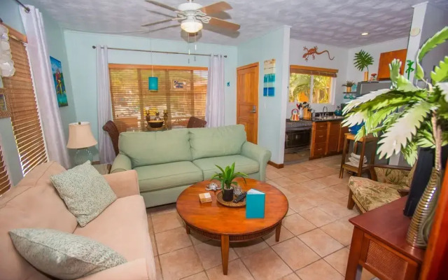 Gecko Getaway in West Bay - Condo #10