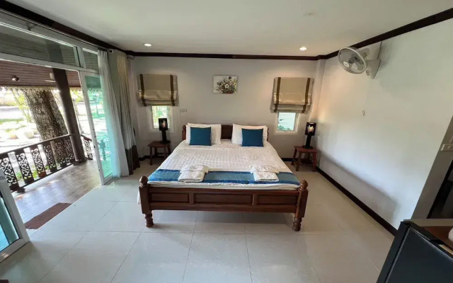 Baan Nam Pen Resort