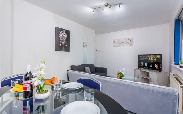 Lovely 3-bed Apartment in Newcastle Upon Tyne