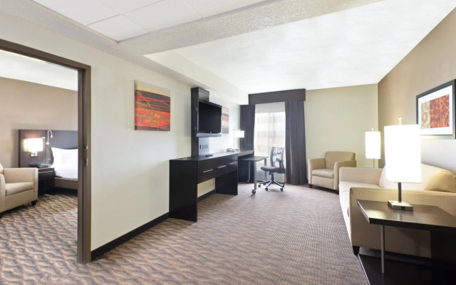 Holiday Inn Express Hotel & Suites Colby