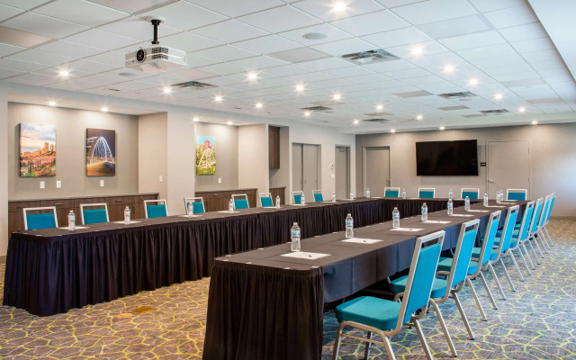 Hampton Inn & Suites by Hilton Edmonton St. Albert