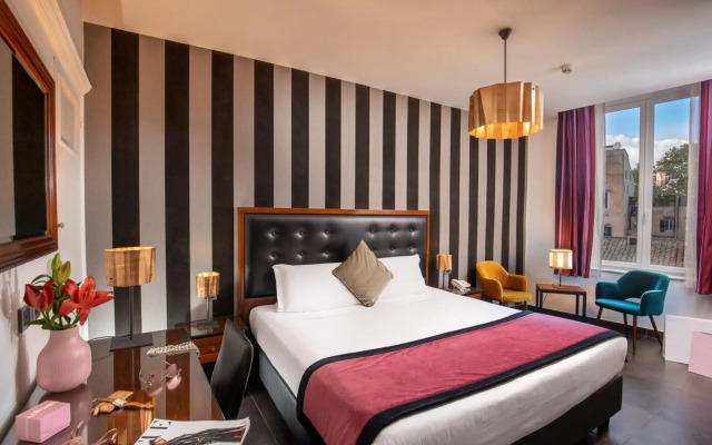 Hotel Navona Colors
