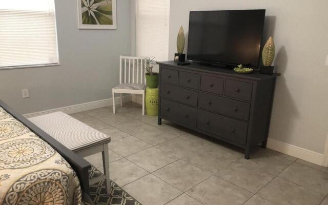 Sharon's Calabay Parc Vacation Home