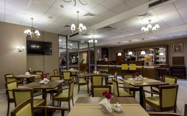 Conrad Hotel