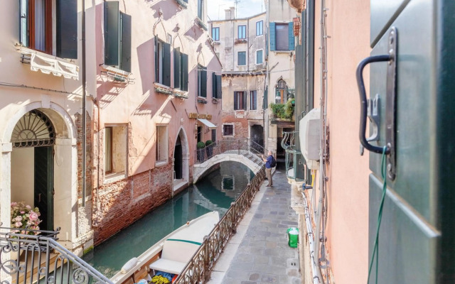 Castello Appartamento con vista sul Canale x6