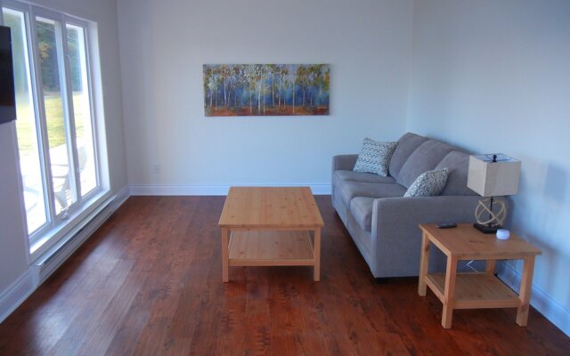 The Shores of Deer Lake