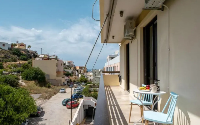 NIMA1 4 bedroom apt centraly located in Rethimno