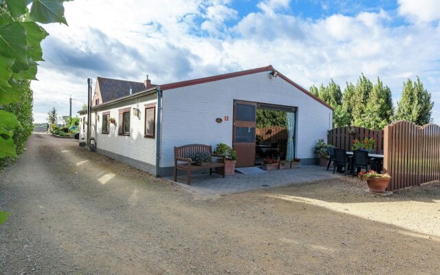 Lovely Holiday Home with Garden in Zuienkerke