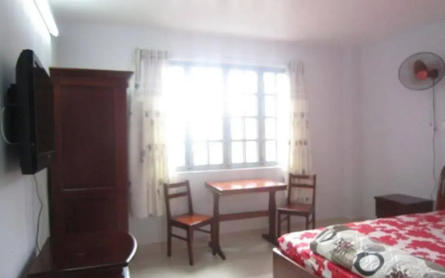 Canh Trang Hotel