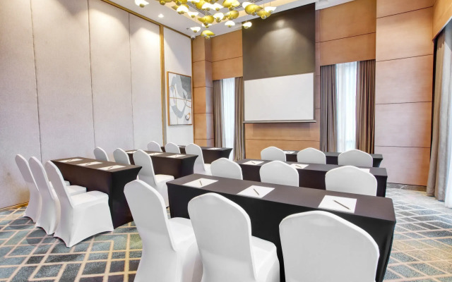Mactan Belmont Luxury Hotel