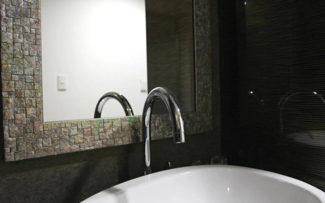 Eins Hotel