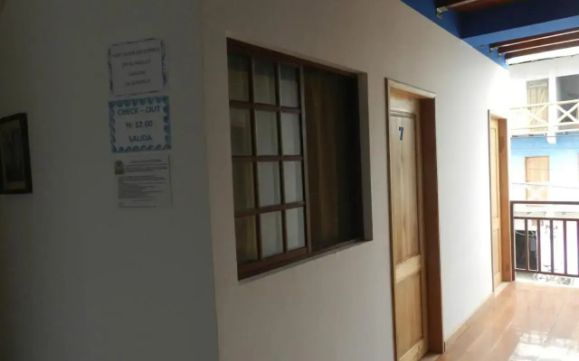 Hostal Yaku Montañita