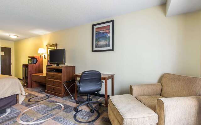 Quality Inn & Suites Memphis East