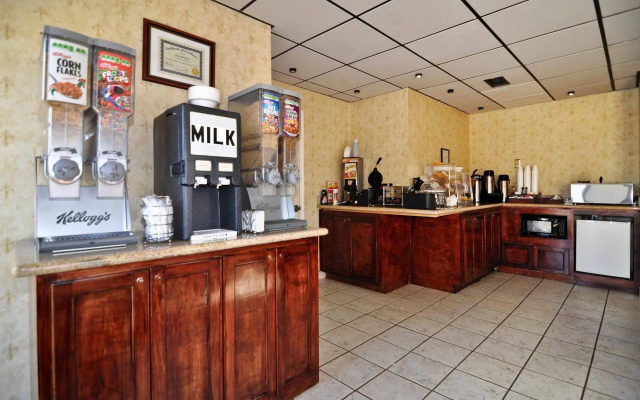 Best Western Fairwinds Inn