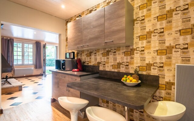 Cozy Holiday Home in Saint-Denis with Swimming Pool