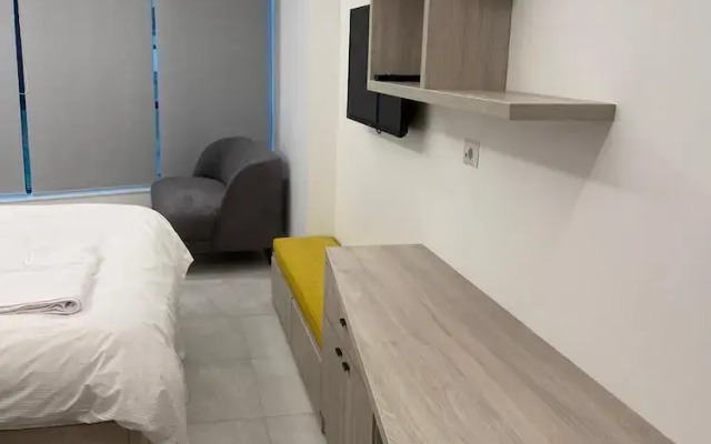 Shade Suites and Studios