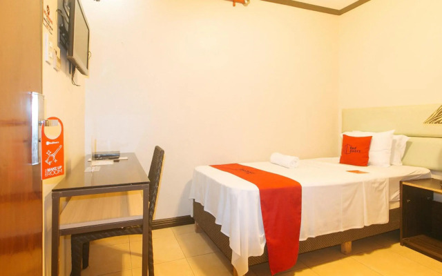 Reddoorz near Landers Superstore Cebu City