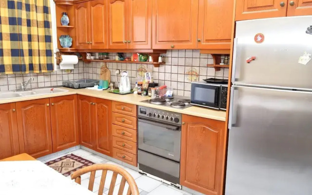 Tzivras Villa & Apartments