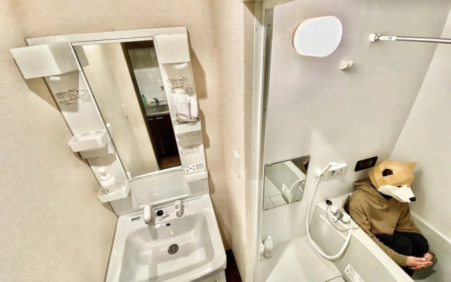 Root2 Coffee & Hostel