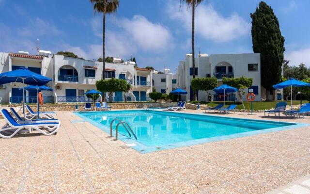Sea Breeze 1-BR Apt in Pyla