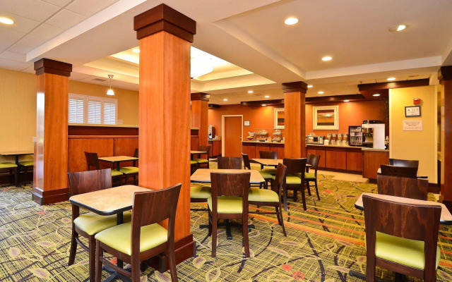 Fairfield Inn Suites by Marriott Cherokee