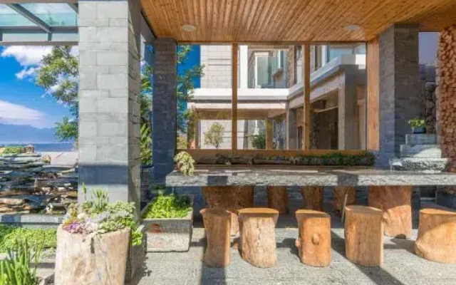 Liaofan Lakeview Inn