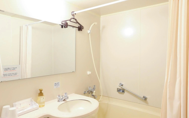 Juraku Stay (formerly Leopalace Hotel Niigata)