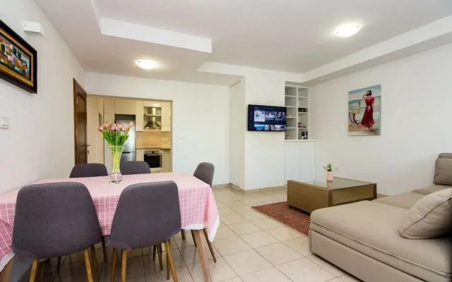Apartments Leon