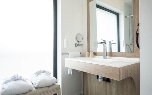 Hôtel Barracuda & Spa, Centre Port, pieds dans l'eau, vue mer