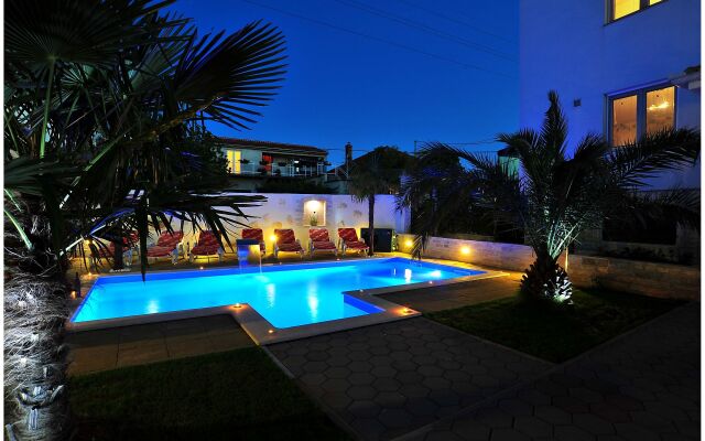 Apartment Tomo - open pool and pool for children: A4 Sukosan, Zadar riviera