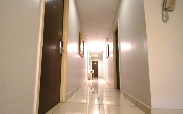 Super OYO 156 YP Boutique Hotel