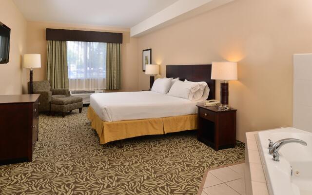 Holiday Inn Express Hotel & Suites River Park, an IHG Hotel