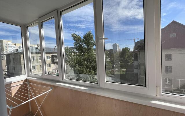 Апартаменты на проспекте Победы 19