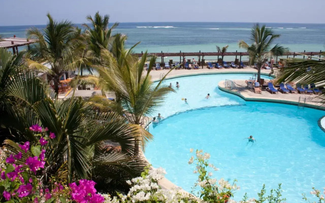 Leopard Beach Resort & Spa