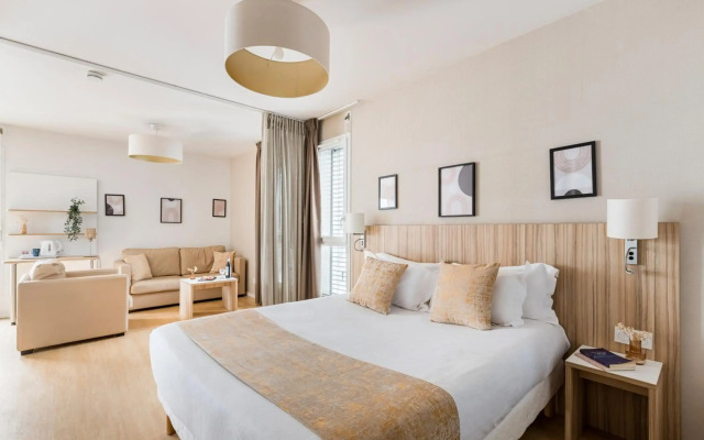 Q7 Lodge Lyon 7