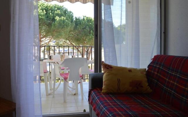 Appartement Le Grau-du-Roi, 2 pièces, 4 personnes - FR-1-250-108