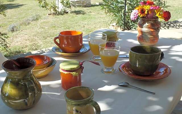 Une Ronce sous le Figuier