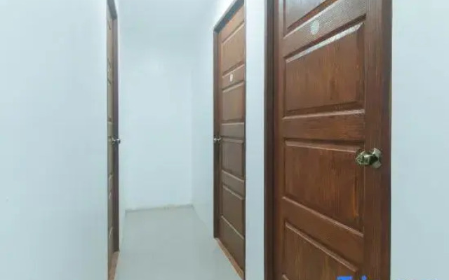 Skybox Pension House by RedDoorz