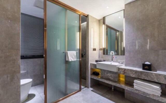 Danjiangkou Guanlan International Hotel（Hanjiang Avenue storefront）