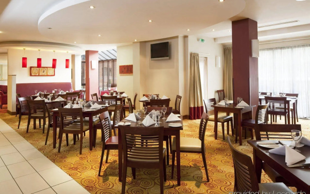 Holiday Inn Northampton by IHG