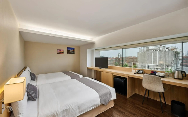 Eastin Taipei Hotel
