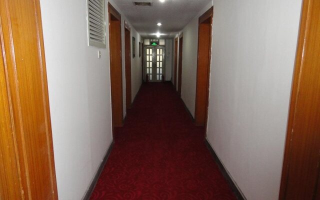 Beijing Caoyuan Hotel (Yonghegong Guijie store)