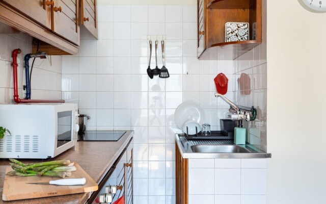 ALTIDO Classic 2BR Apt in Baixa w/balcony in Baixa, close by Rossio subway