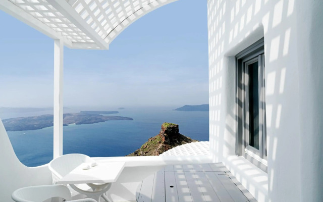 Tholos Resort