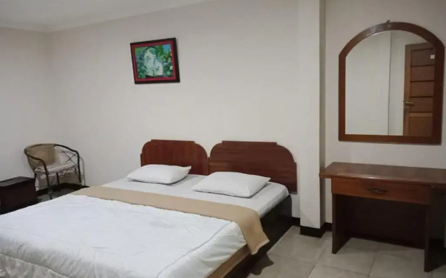 RedDoorz Plus @ Megamendung Puncak Bogor