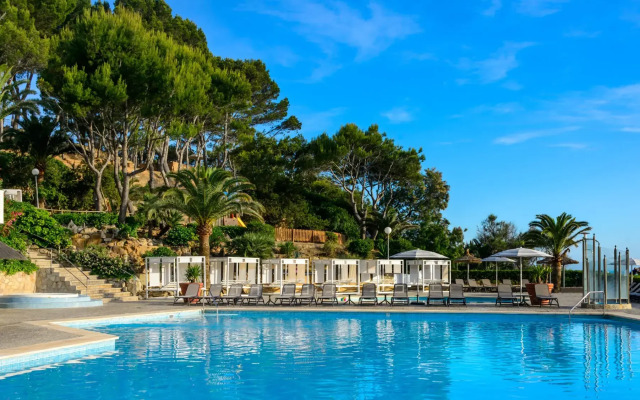 Отель Vibra Beverly Playa