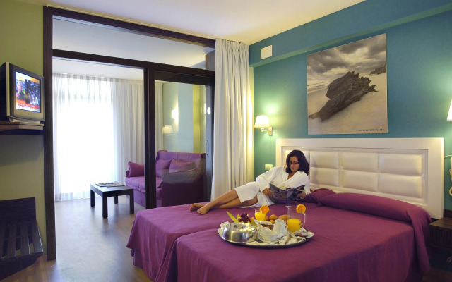 Evenia Olympic Palace